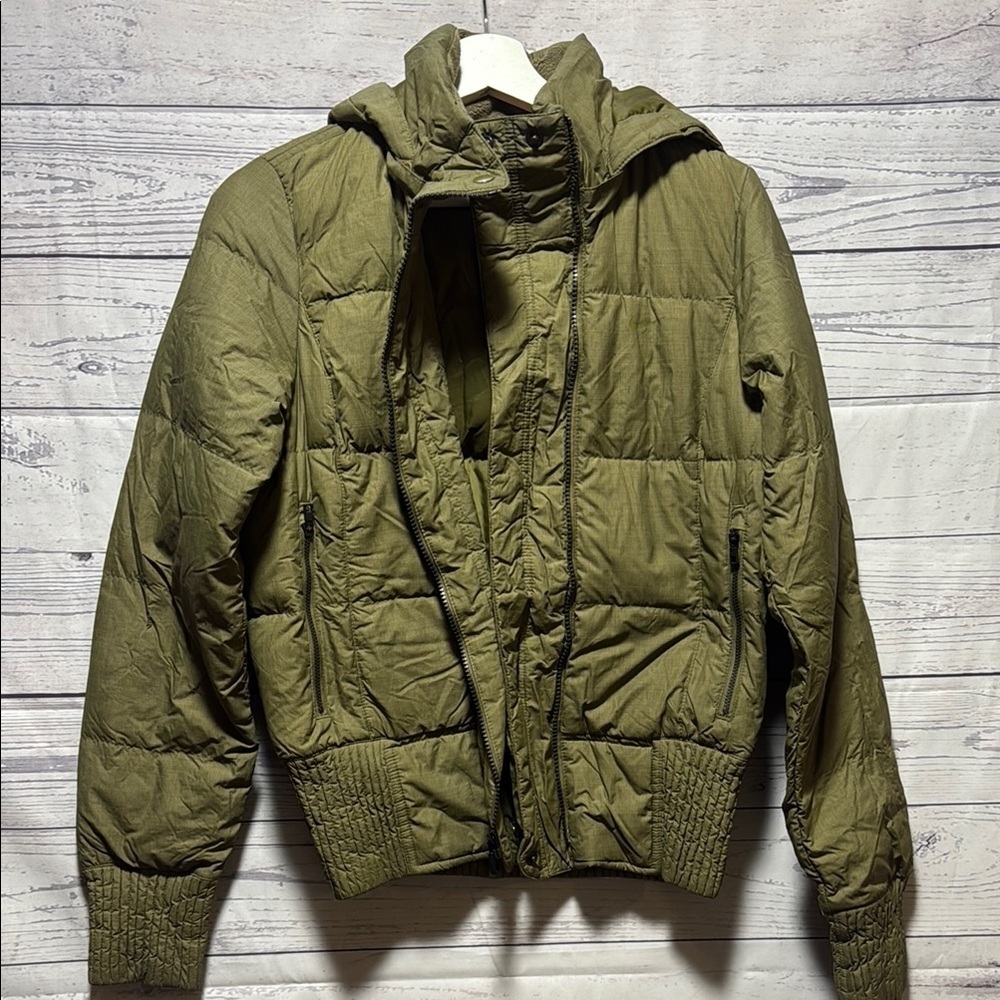 Nike athletic dept. light puffer jacket